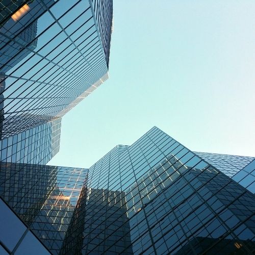 Office Politics: Musuh Tersembunyi di Balik Meja Kantor